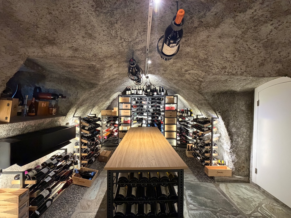 Weinkeller Restaurant Stiva Veglia - komplett von Xi Weinsysteme ausgestattet
