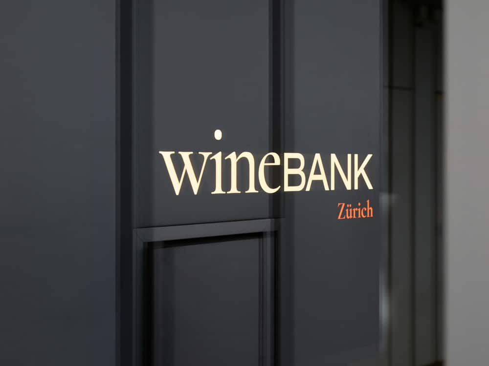 wineBANK Zürich Logo auf Glas